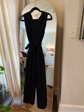 Max Studio Black Sleeveless Wide-Leg Jumpsuit with Waist Tie